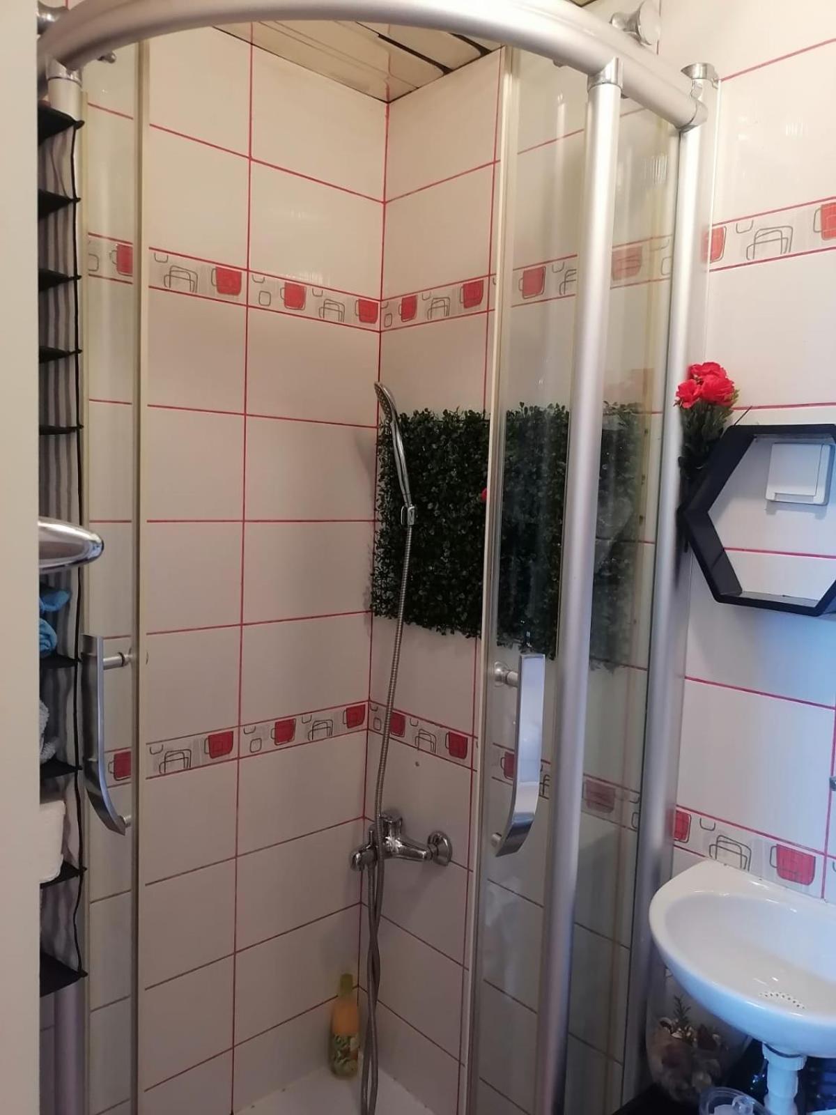 Small Low Cost Studio Βελιγράδι Εξωτερικό φωτογραφία
